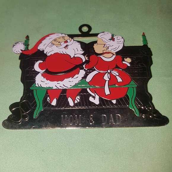 Santa Claus and Mrs. Claus "Mom & Dad" Metal Ornament - Picture 2 of 8